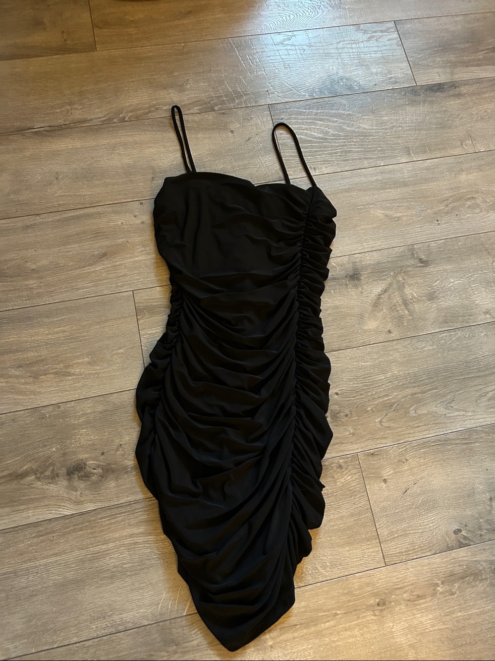 Classic Slim Ruched Mini Dress in Black - Picture 5 of 12